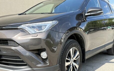 Toyota RAV4, 2019 год, 2 350 000 рублей, 9 фотография