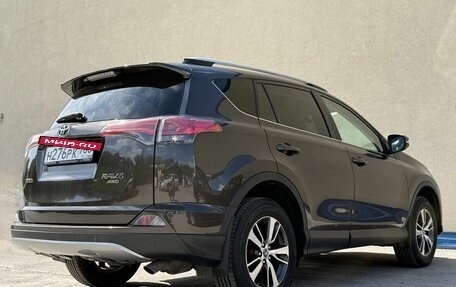 Toyota RAV4, 2019 год, 2 350 000 рублей, 5 фотография