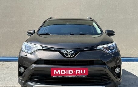 Toyota RAV4, 2019 год, 2 350 000 рублей, 2 фотография