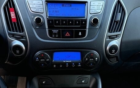 Hyundai ix35 I рестайлинг, 2010 год, 990 000 рублей, 10 фотография