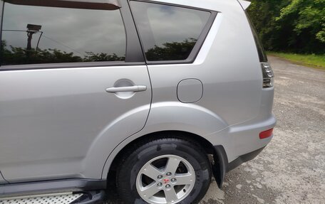 Mitsubishi Outlander III рестайлинг 3, 2011 год, 1 350 000 рублей, 10 фотография