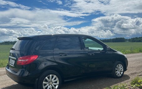 Mercedes-Benz B-Класс, 2013 год, 995 000 рублей, 3 фотография