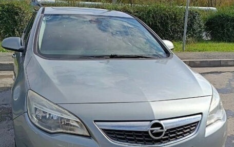 Opel Astra J, 2011 год, 650 000 рублей, 1 фотография