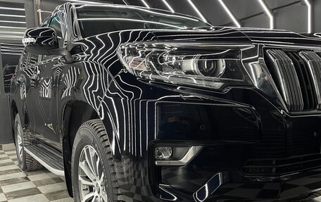 Toyota Land Cruiser Prado 150 рестайлинг 2, 2020 год, 5 100 000 рублей, 3 фотография