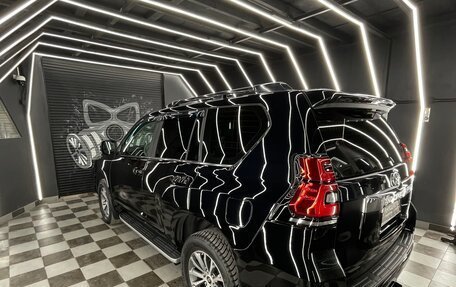 Toyota Land Cruiser Prado 150 рестайлинг 2, 2020 год, 5 100 000 рублей, 8 фотография