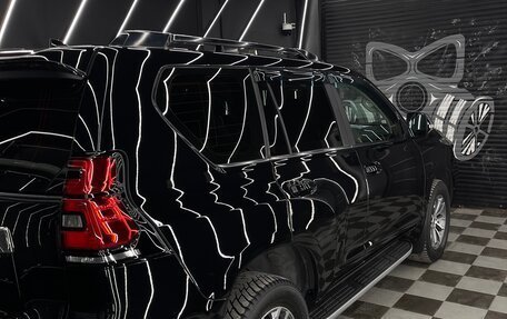 Toyota Land Cruiser Prado 150 рестайлинг 2, 2020 год, 5 100 000 рублей, 6 фотография