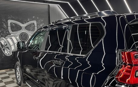 Toyota Land Cruiser Prado 150 рестайлинг 2, 2020 год, 5 100 000 рублей, 11 фотография