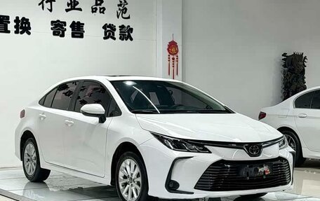 Toyota Corolla, 2023 год, 1 360 202 рублей, 2 фотография