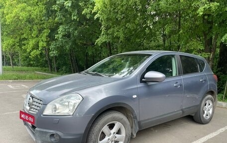 Nissan Qashqai, 2009 год, 700 000 рублей, 2 фотография