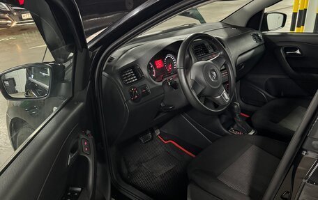 Volkswagen Polo VI (EU Market), 2012 год, 1 150 000 рублей, 17 фотография