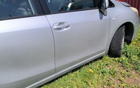 Toyota Verso I, 2012 год, 1 300 000 рублей, 16 фотография