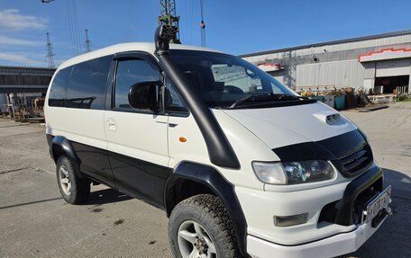 Mitsubishi Delica IV, 1998 год, 1 450 000 рублей, 3 фотография