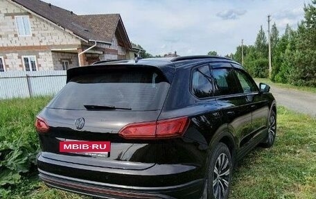 Volkswagen Touareg III, 2019 год, 4 550 000 рублей, 4 фотография