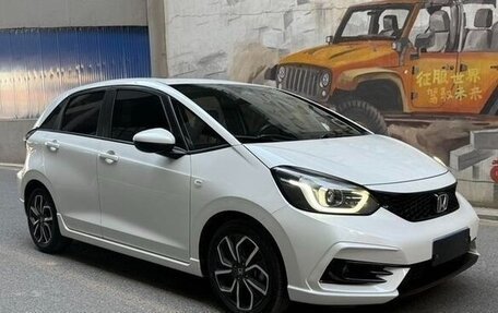 Honda Fit, 2023 год, 1 080 001 рублей, 3 фотография