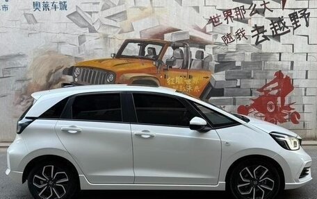Honda Fit, 2023 год, 1 080 001 рублей, 5 фотография