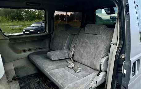 Mazda Bongo Friendee i рестайлинг, 2001 год, 799 000 рублей, 9 фотография