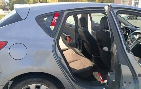 Opel Astra J, 2011 год, 650 000 рублей, 7 фотография