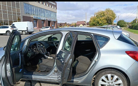 Opel Astra J, 2011 год, 650 000 рублей, 12 фотография