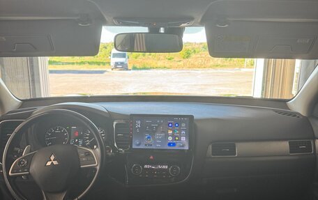 Mitsubishi Outlander III рестайлинг 3, 2013 год, 1 730 000 рублей, 17 фотография