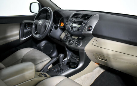 Toyota RAV4, 2011 год, 1 379 000 рублей, 14 фотография