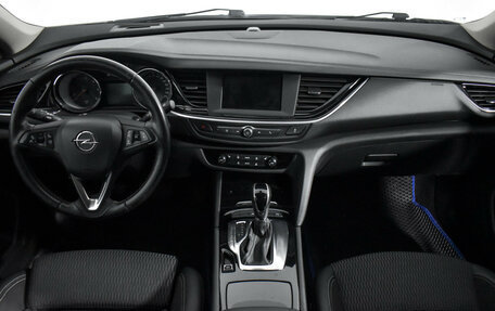 Opel Insignia II рестайлинг, 2018 год, 1 690 000 рублей, 15 фотография