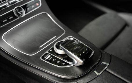 Mercedes-Benz E-Класс, 2017 год, 4 590 000 рублей, 17 фотография