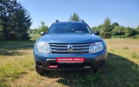 Renault Duster I рестайлинг, 2014 год, 950 000 рублей, 2 фотография