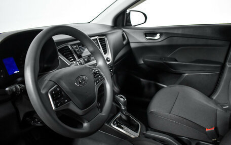 Hyundai Solaris II рестайлинг, 2021 год, 1 689 000 рублей, 10 фотография