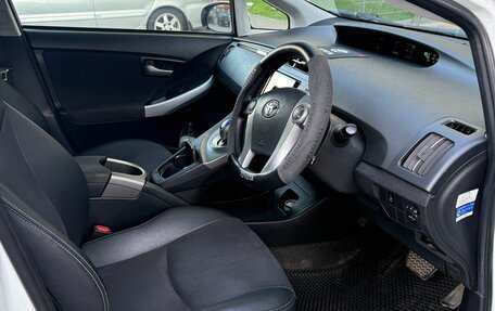 Toyota Prius, 2014 год, 1 150 000 рублей, 7 фотография