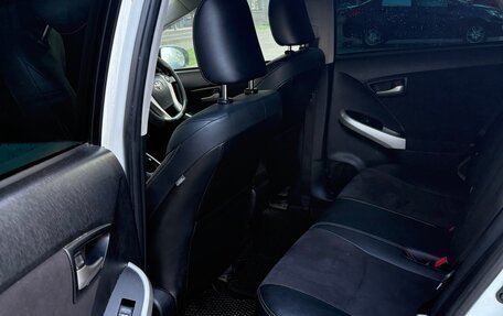 Toyota Prius, 2014 год, 1 150 000 рублей, 10 фотография