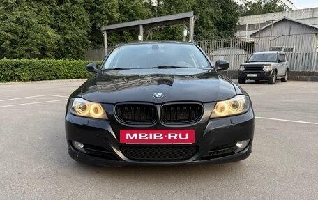 BMW 3 серия, 2011 год, 1 100 000 рублей, 3 фотография
