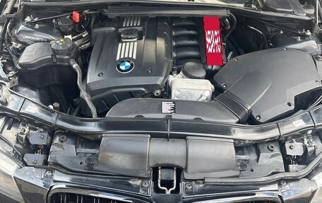 BMW 3 серия, 2011 год, 1 100 000 рублей, 24 фотография