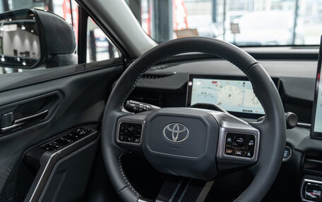 Toyota RAV4, 2026 год, 4 490 000 рублей, 14 фотография