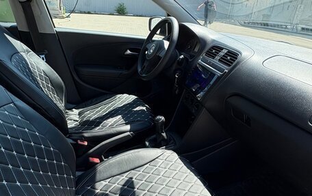 Volkswagen Polo VI (EU Market), 2015 год, 600 000 рублей, 17 фотография
