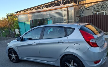 Hyundai Solaris II рестайлинг, 2012 год, 840 000 рублей, 7 фотография