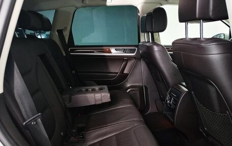 Volkswagen Touareg III, 2015 год, 2 692 000 рублей, 8 фотография