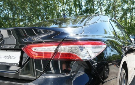 Toyota Camry, 2021 год, 3 190 000 рублей, 6 фотография