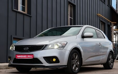 KIA cee'd I рестайлинг, 2011 год, 620 000 рублей, 1 фотография