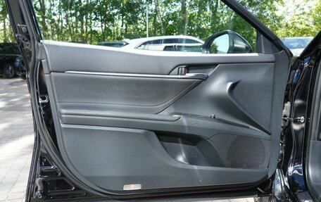 Toyota Camry, 2021 год, 3 190 000 рублей, 17 фотография