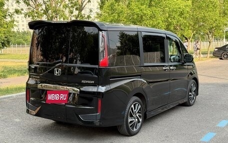 Honda Stepwgn IV, 2015 год, 2 200 000 рублей, 5 фотография
