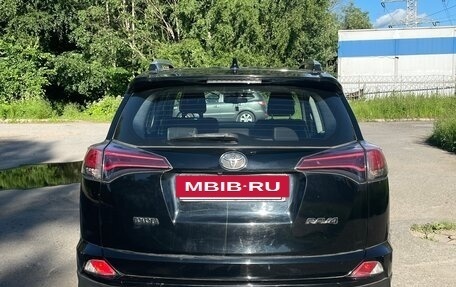 Toyota RAV4, 2017 год, 2 350 000 рублей, 3 фотография