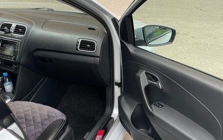Volkswagen Polo VI (EU Market), 2018 год, 850 000 рублей, 8 фотография