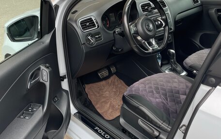 Volkswagen Polo VI (EU Market), 2018 год, 850 000 рублей, 26 фотография