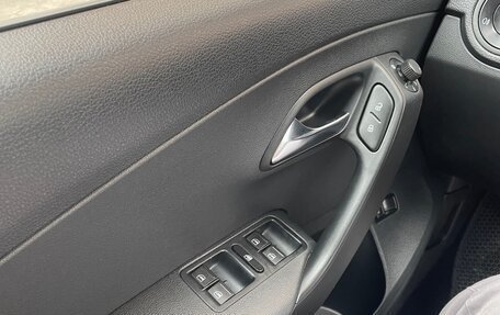 Volkswagen Polo VI (EU Market), 2018 год, 850 000 рублей, 24 фотография