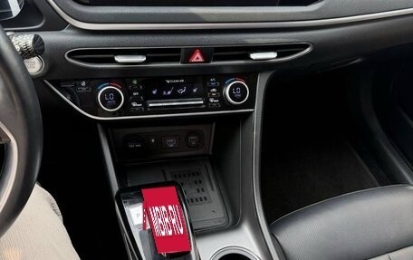 Hyundai Sonata VIII, 2022 год, 1 680 000 рублей, 8 фотография