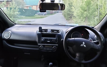Mitsubishi Mirage VI рестайлинг, 2012 год, 650 000 рублей, 5 фотография
