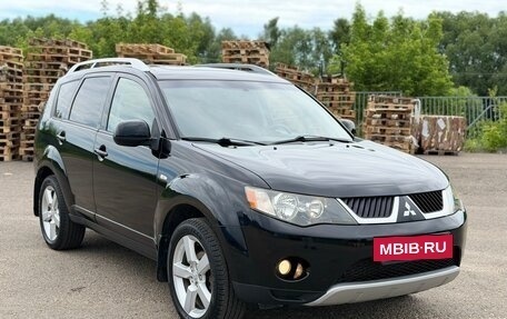 Mitsubishi Outlander III рестайлинг 3, 2008 год, 945 000 рублей, 2 фотография