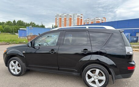 Mitsubishi Outlander III рестайлинг 3, 2008 год, 945 000 рублей, 9 фотография