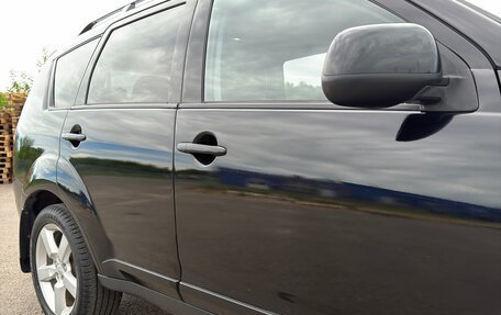 Mitsubishi Outlander III рестайлинг 3, 2008 год, 945 000 рублей, 16 фотография
