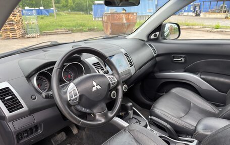 Mitsubishi Outlander III рестайлинг 3, 2008 год, 945 000 рублей, 26 фотография